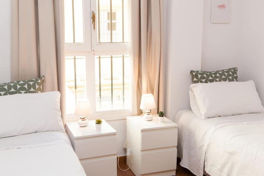 Zona 1 Santa Cruz Parking Privado Daire Sevilla Dış mekan fotoğraf